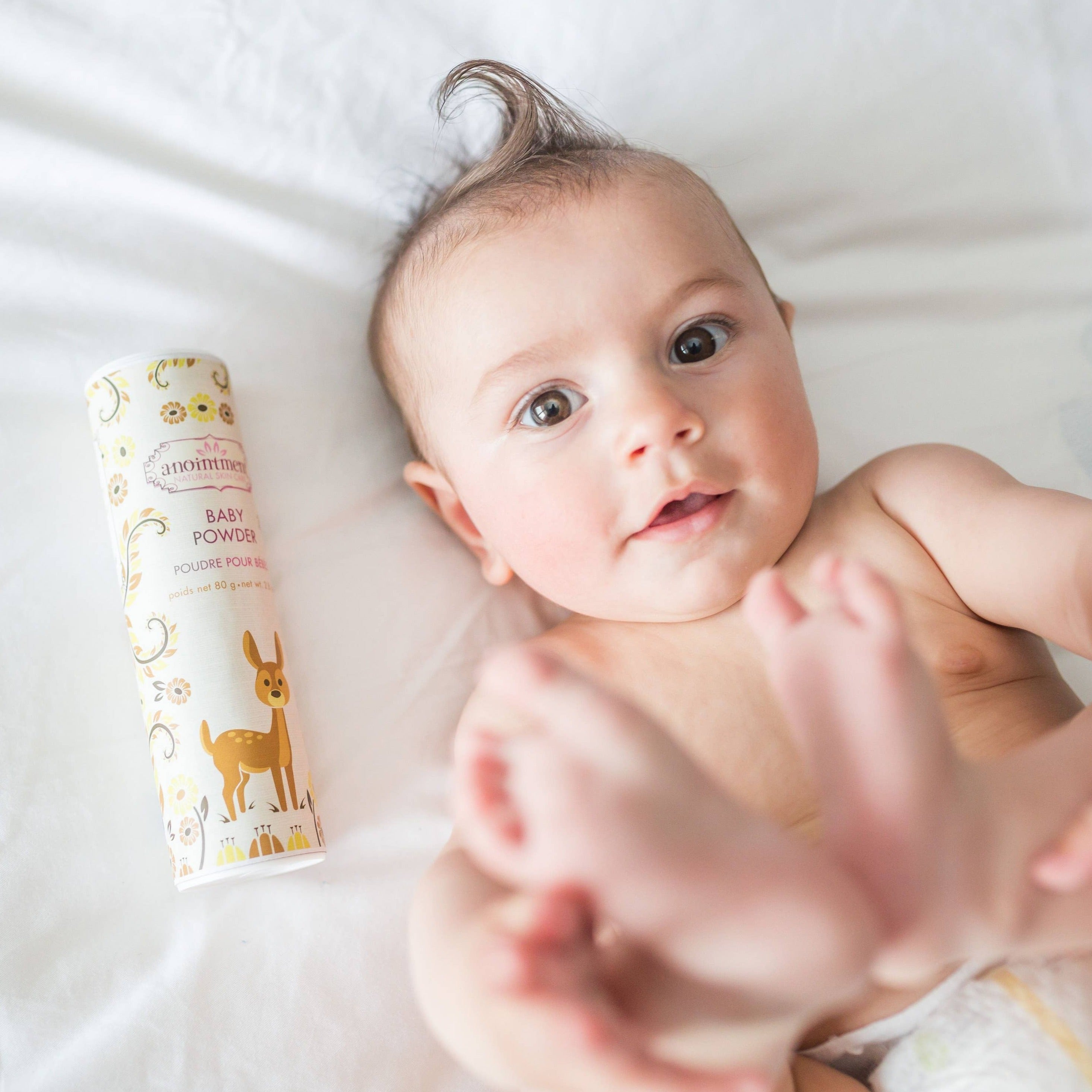 Talco para bebés a base de hierbas orgánicas sin talco