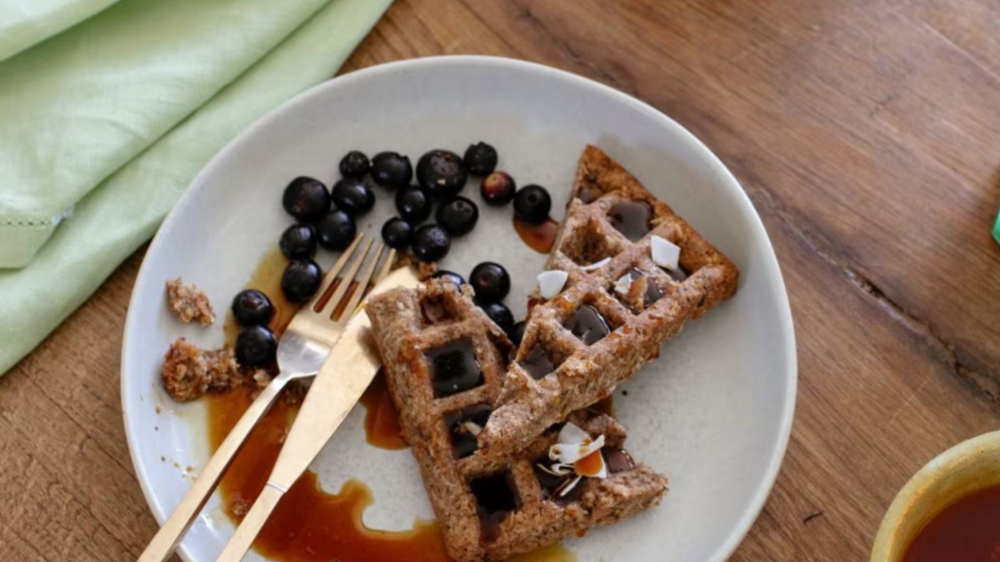 sakara postpartum meal delivery waffles